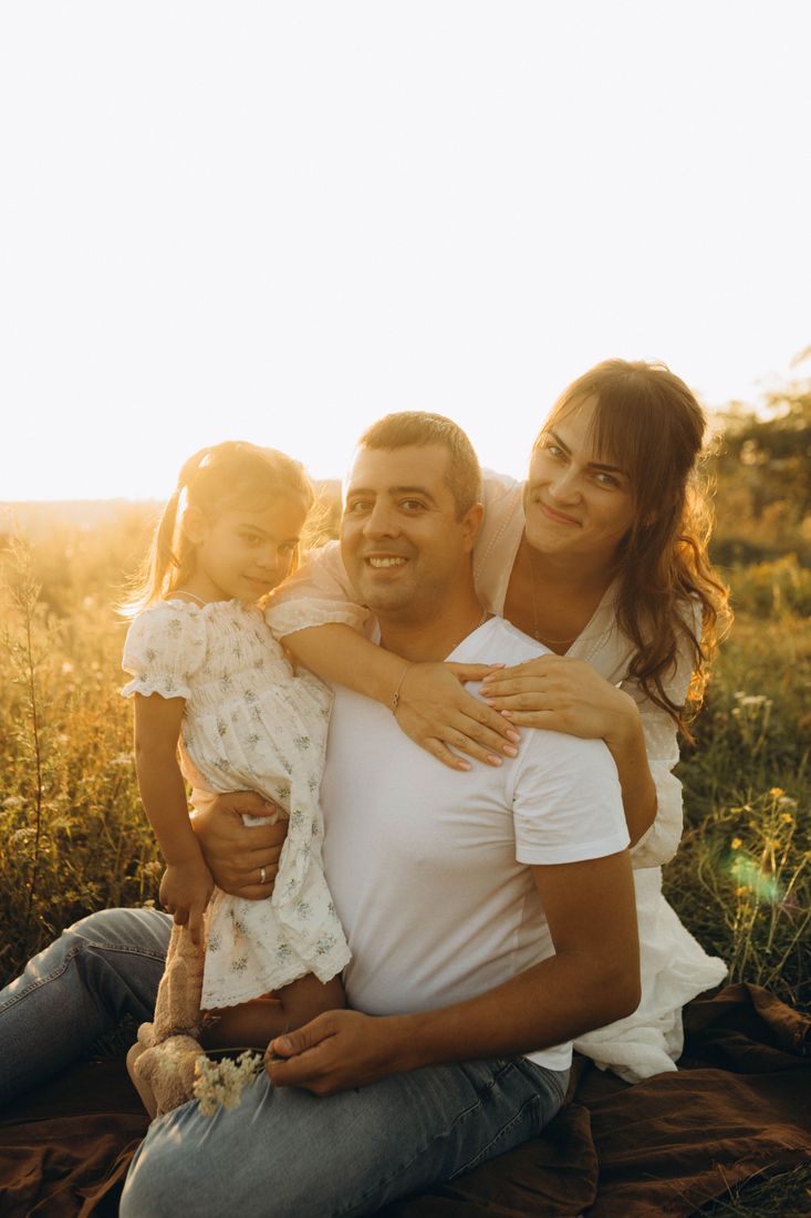 Family photography with relaxed movement and connection